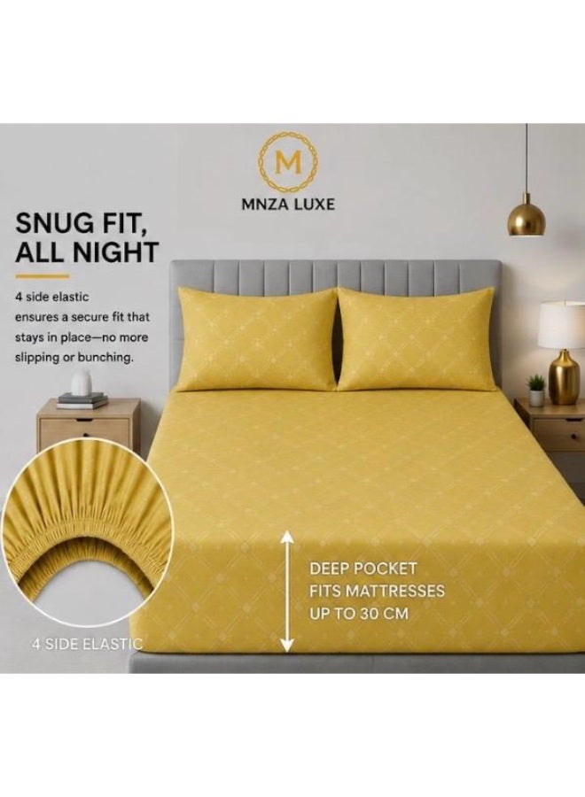 طقم ملاءة سرير مطاطية من الألياف الدقيقة بتصميم مربعات من MNZA LUXE، ملاءة مطاطية واحدة + غطاءا وسادة | فائق النعومة، قابل للتهوية ومقاوم للتجاعيد | خردلي - Image 1