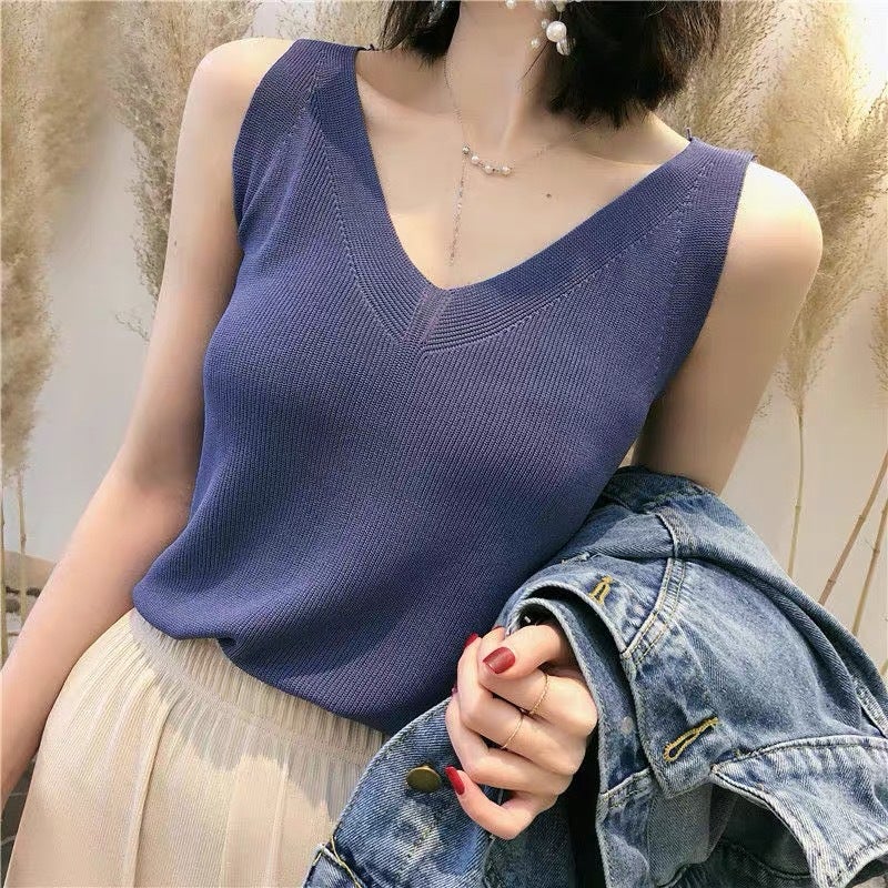 Camisole womens inner wear ice silk wool outer wear 2023 Summer sleeveless knitted loose V-neck short bottoming shirt Black  - Image 5