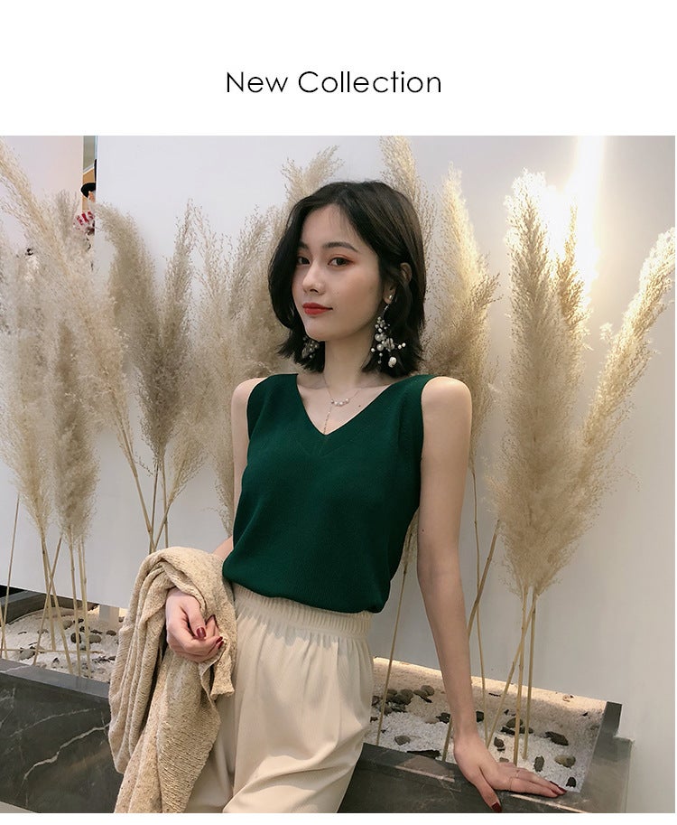 Camisole womens inner wear ice silk wool outer wear 2023 Summer sleeveless knitted loose V-neck short bottoming shirt Black  - Image 1