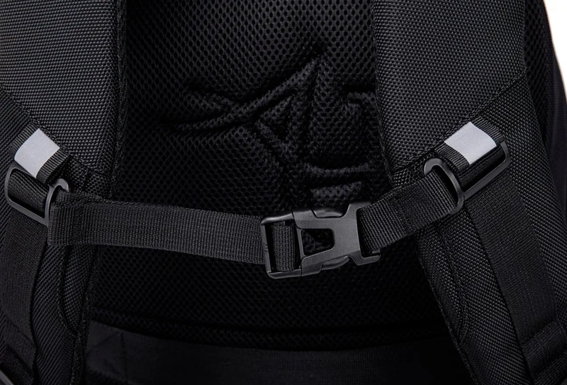 Arctic Hunter Black Casual Travel Backpack Water Resistant Unisex School College Bag with Built in USB Port and Laptop Compartment for Men and Women, B00120C, Black  | Best Price UAE