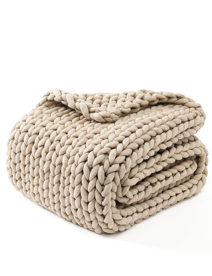 ORIGINAL HAND KNITTED THROW BLANKET SOFT BREATHABLE AND PORTABLE MEDIUMWEIGHT CHUNKY KNIT THROW FOR COUCH SOFA BED AND MORE STYLISH HOME DCOR PIECE BEIGE 130X180 CM