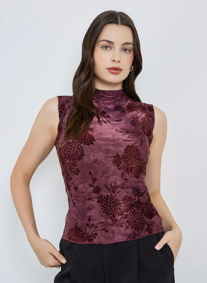 Styli Women Burgundy Floral Velvet Tank Top