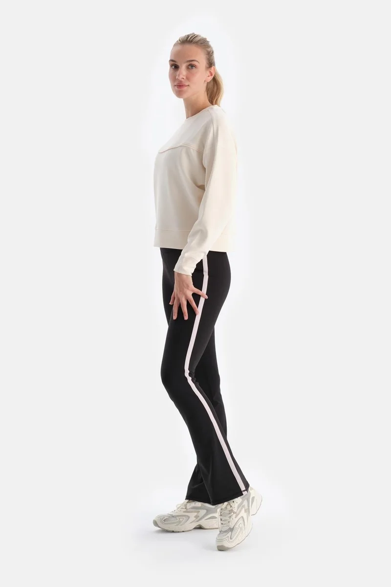 داجي Black Women's Stripe Detailed Raised Spanish Leggings