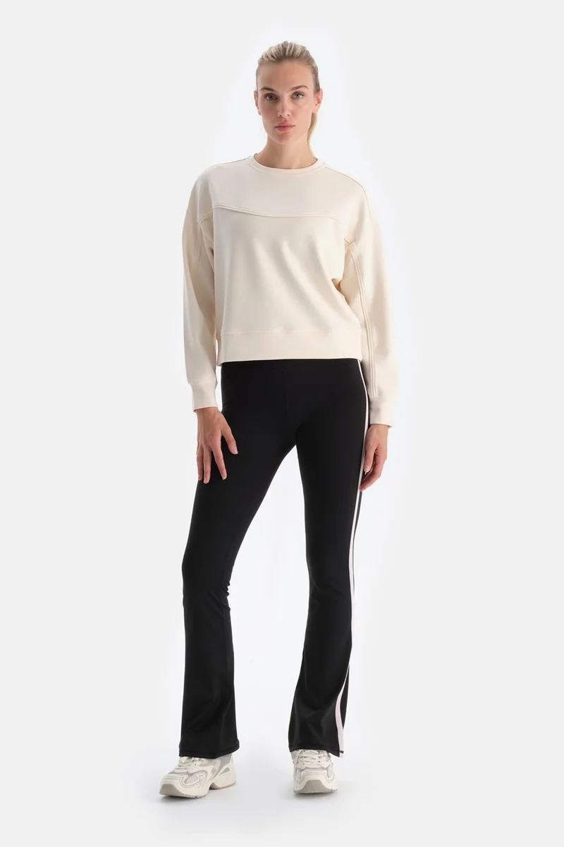 داجي Black Women's Stripe Detailed Raised Spanish Leggings