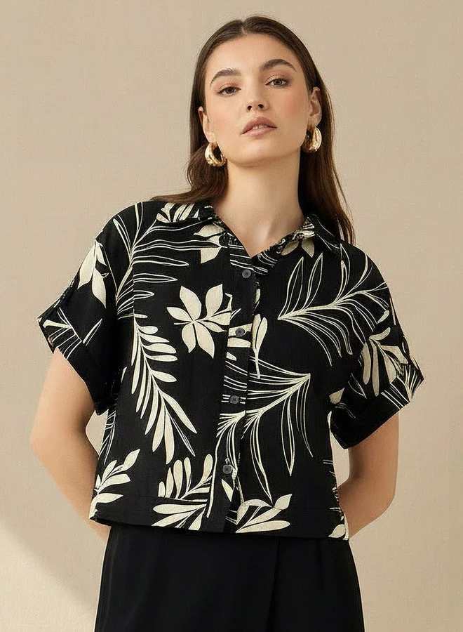 سبلاش فيڤ Cropped Shirt with Leaf Print
