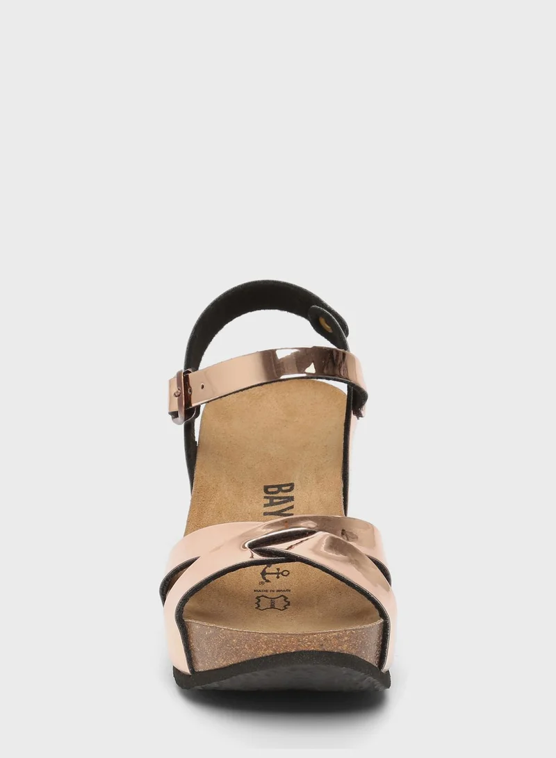 BAYTON Venus Strappy Mid Heel Wedges
