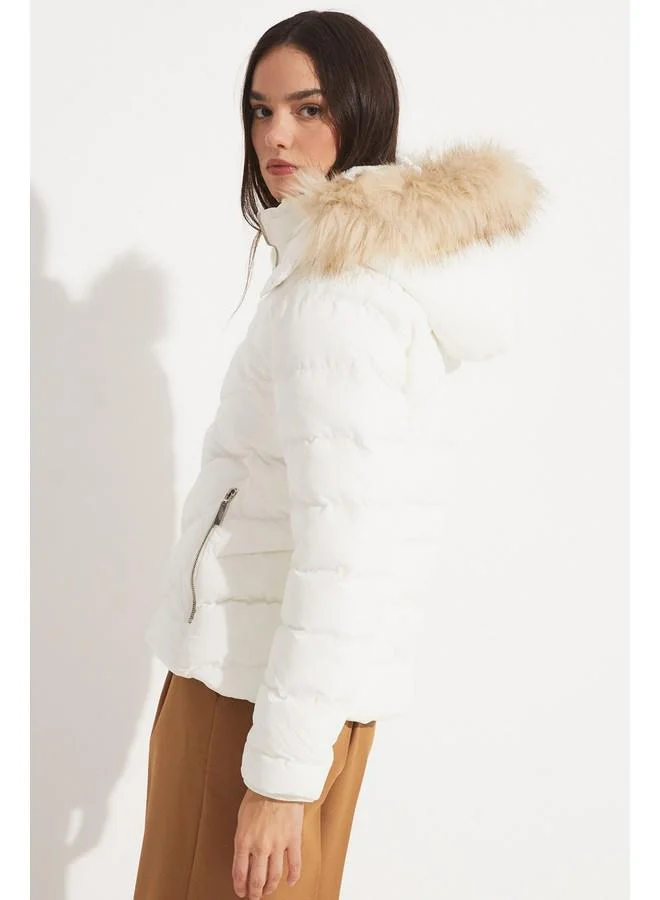 جون June Exclusive Fiber Filled Hooded Coat Ecru