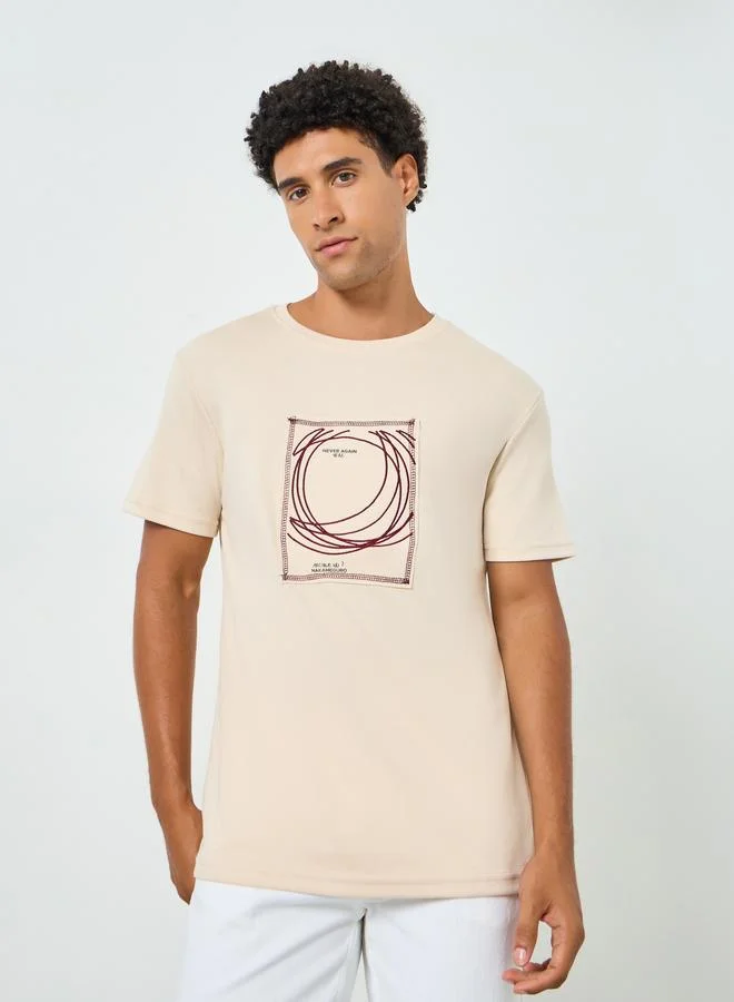 Styli Men Beige Graphic Print Crew Neck T-Shirt