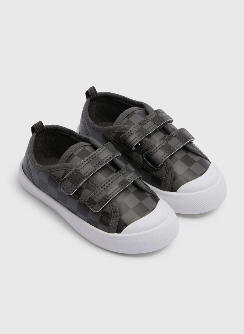 ماتلان Boys Grey Checkerboard Double Strap Canvas Shoes