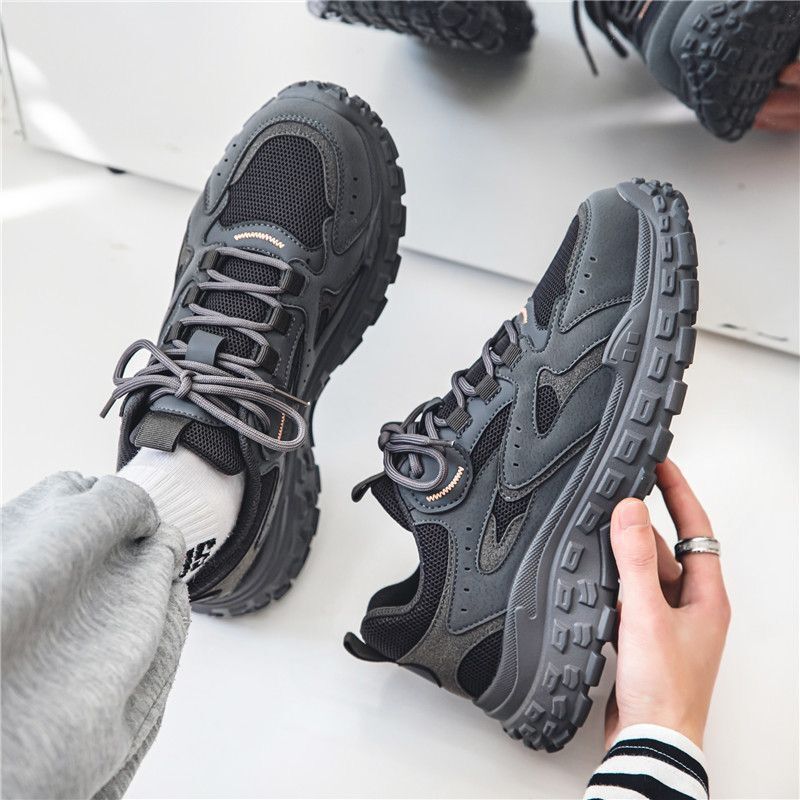 Men's Breathable Mesh Low Top Sneakers - Image 1