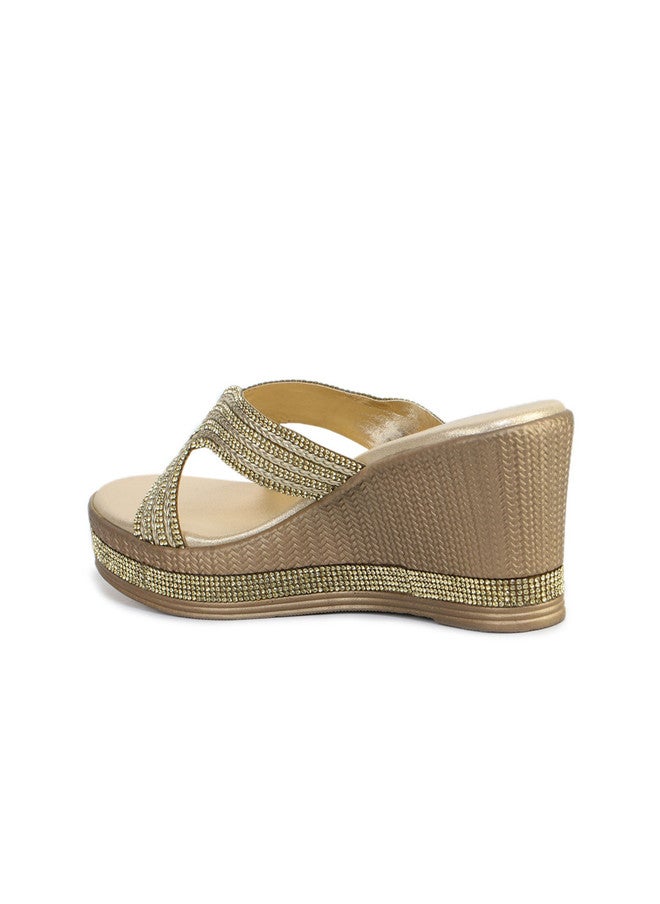 She Zone صنادل ويدج مزينة بالذهب للنساء - Image 3