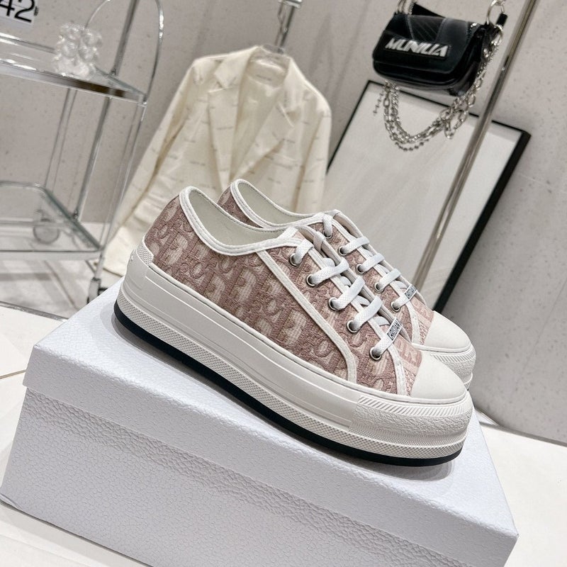 2024 Summer Men'S Shoes Breathable Thick-Soled Canvas Women'S Shoes Increased All-Match Embroidered Cloth Shoes Classic Letter Sports Board Shoes - Image 4