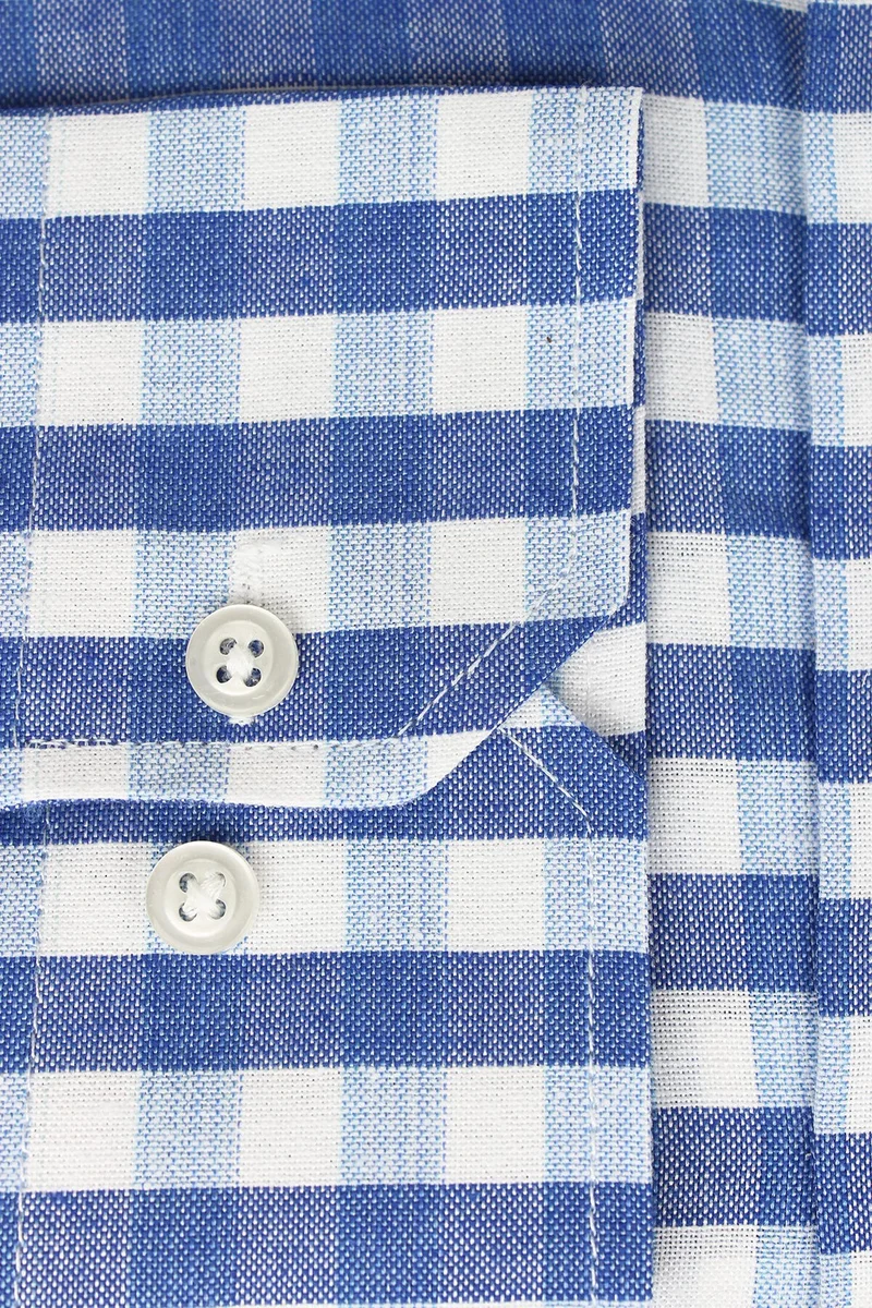 فاريتا Men's Blue White Classic Cut Check Collar Buttoned Single Pocket Long Sleeve Shirt