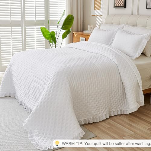 Cmfshape White Ruffle Quilt Bedding Set King Size – 3 Piece Ultrasonic Ruffled Bedspread with Scalloped Edges, Shabby Chic Ruffle Bedding Set, Lightweight All Season Coverlet King (106"x96") - Image 3