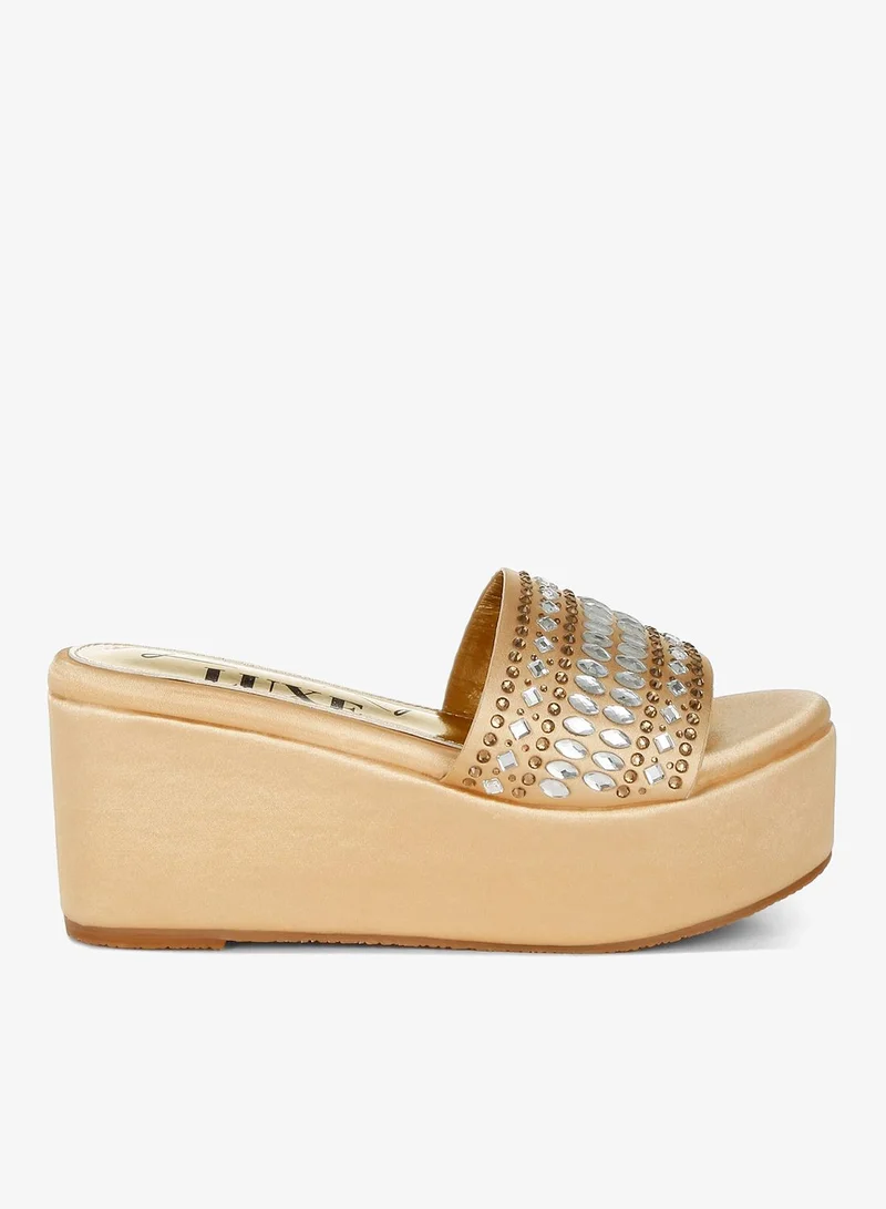 Diamante & Rhinestone Detail Stylish Flatforms in Gold