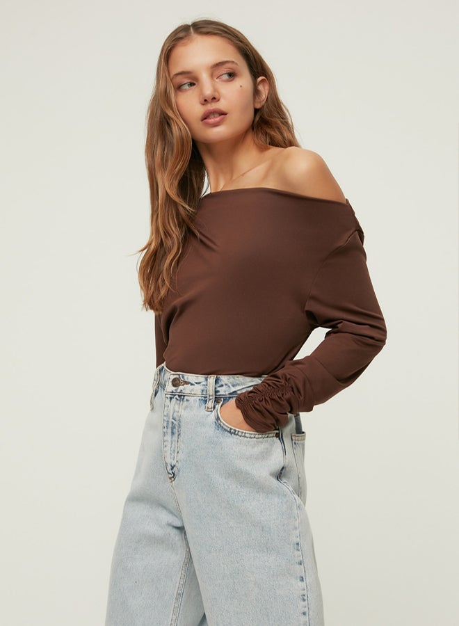 trendyol Brown Asymmetric Collar Flowy Flexible Knitted Blouse - Image 4