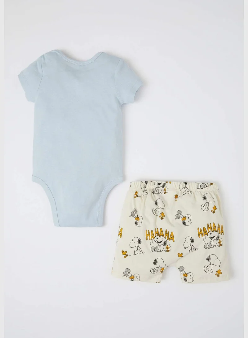 ديفاكتو Short Sleeve Snoopy Printed Newborn Sleepsuit & Short Set