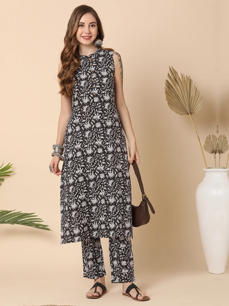 globus Globus Women Floral Printed Kantha Work Kurta With Trouser