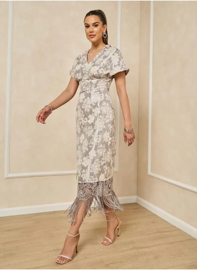 Styli Printed V-Neck Short Sleeves Fringes Hem Sheath Midi Dress