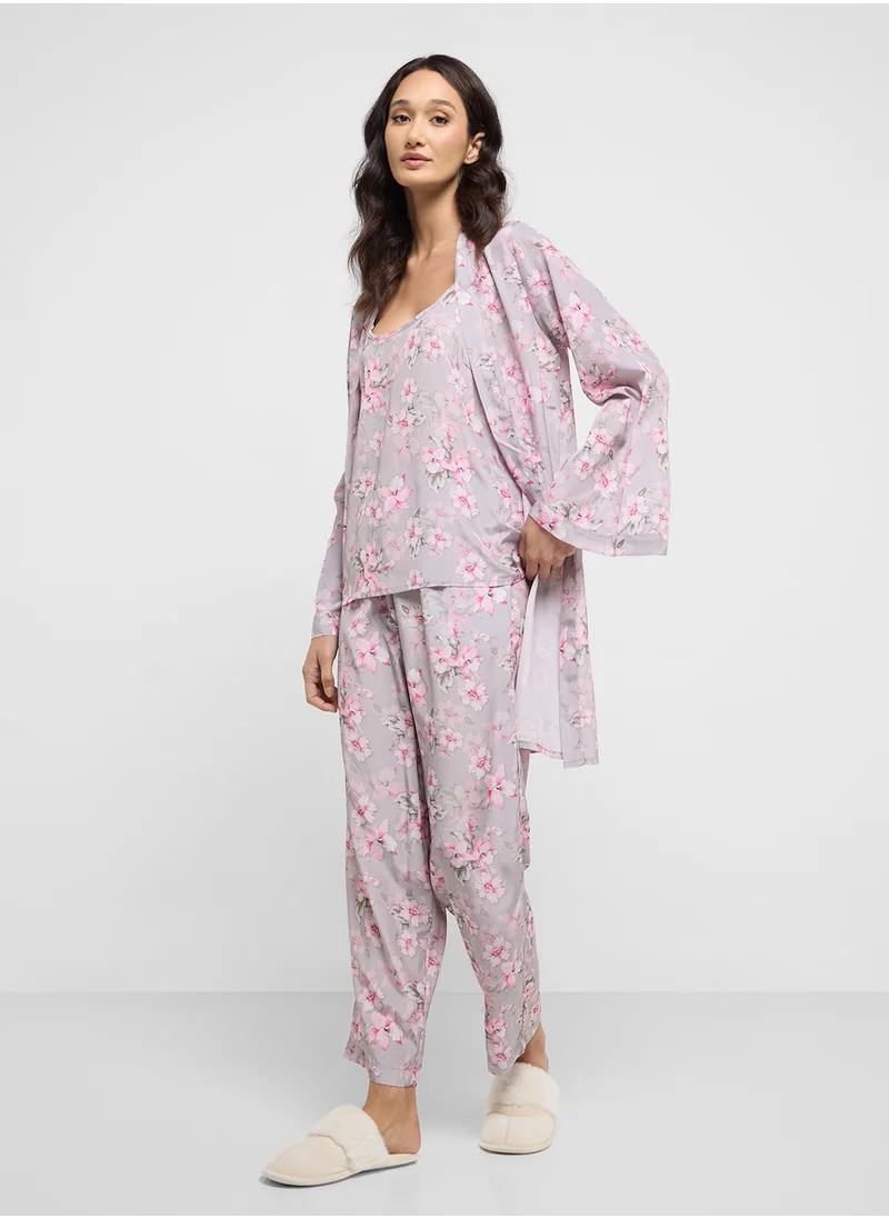 ايلا 3 Piece Pyajama Set