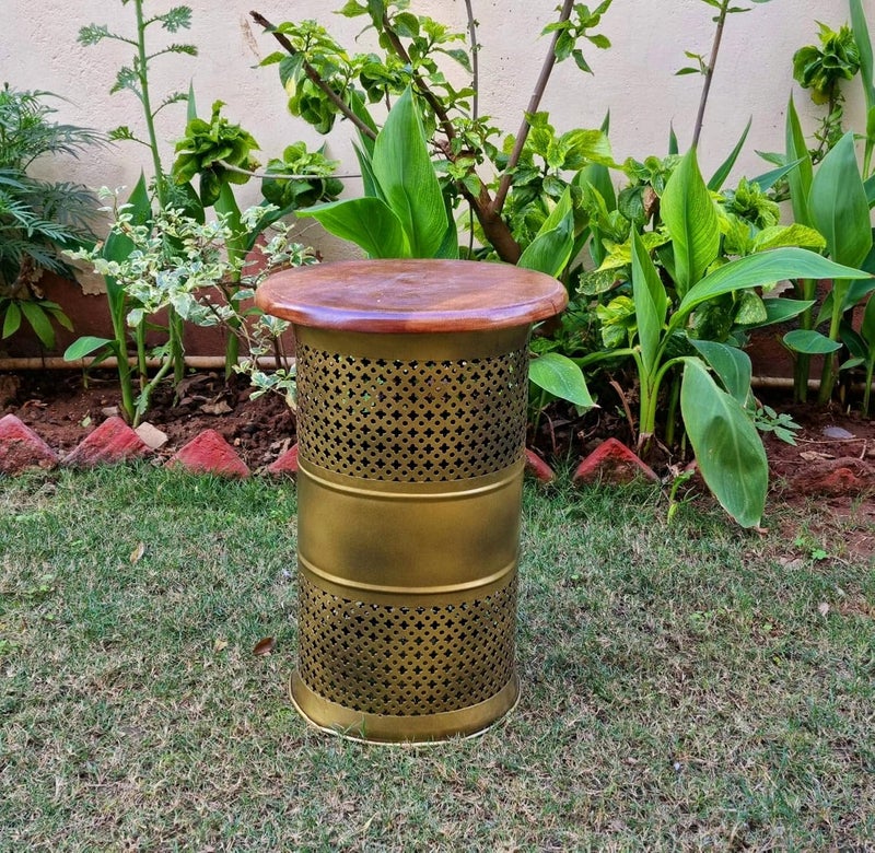ZXC Metal 18 Inch Sitting StoolMuddaHome Decoration Gold - Image 1
