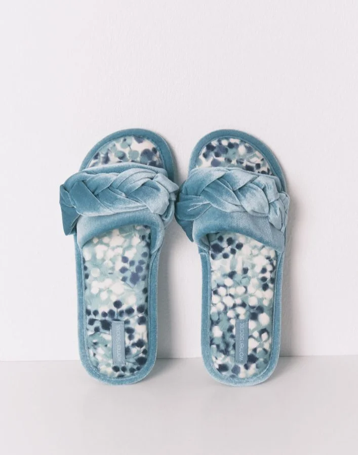 women'secret Green Velvet Open House Slippers