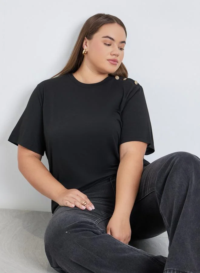 Styli Styli Plus Size Shoulder Button T-Shirt