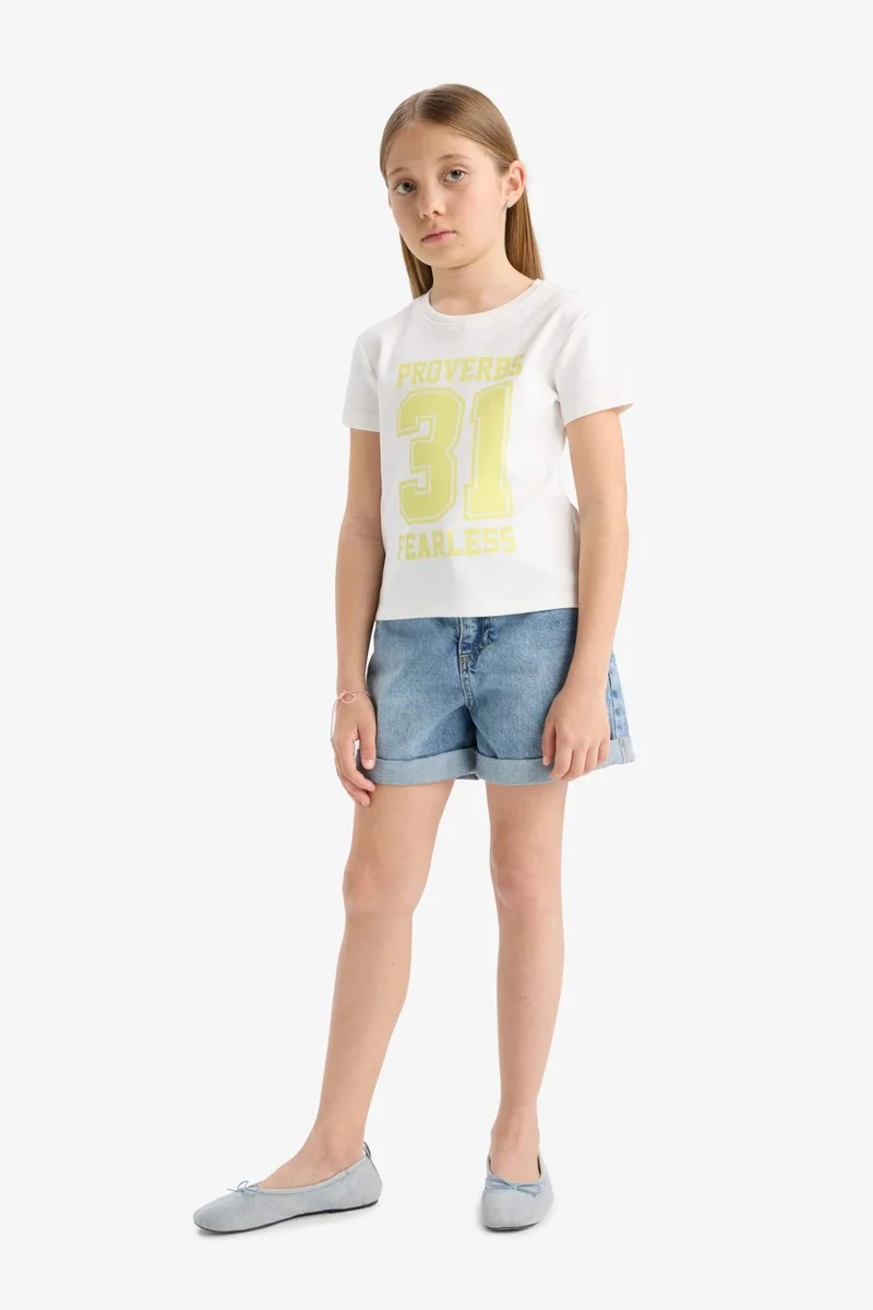 DeFacto Girl Slim Fit Crew Neck Anime Printed T-Shirt