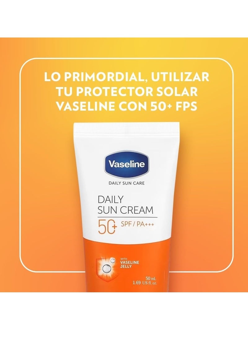 فازلين كريم يومي للوقاية من الشمس بعامل حماية ٥٠ | واقي شمس خفيف الوزن مع جيلي الفازلين | تركيبة غير لزجة وغير لامعة تُضفي إشراقة وترطيبًا على البشرة | ٥٠ مل - Image 4