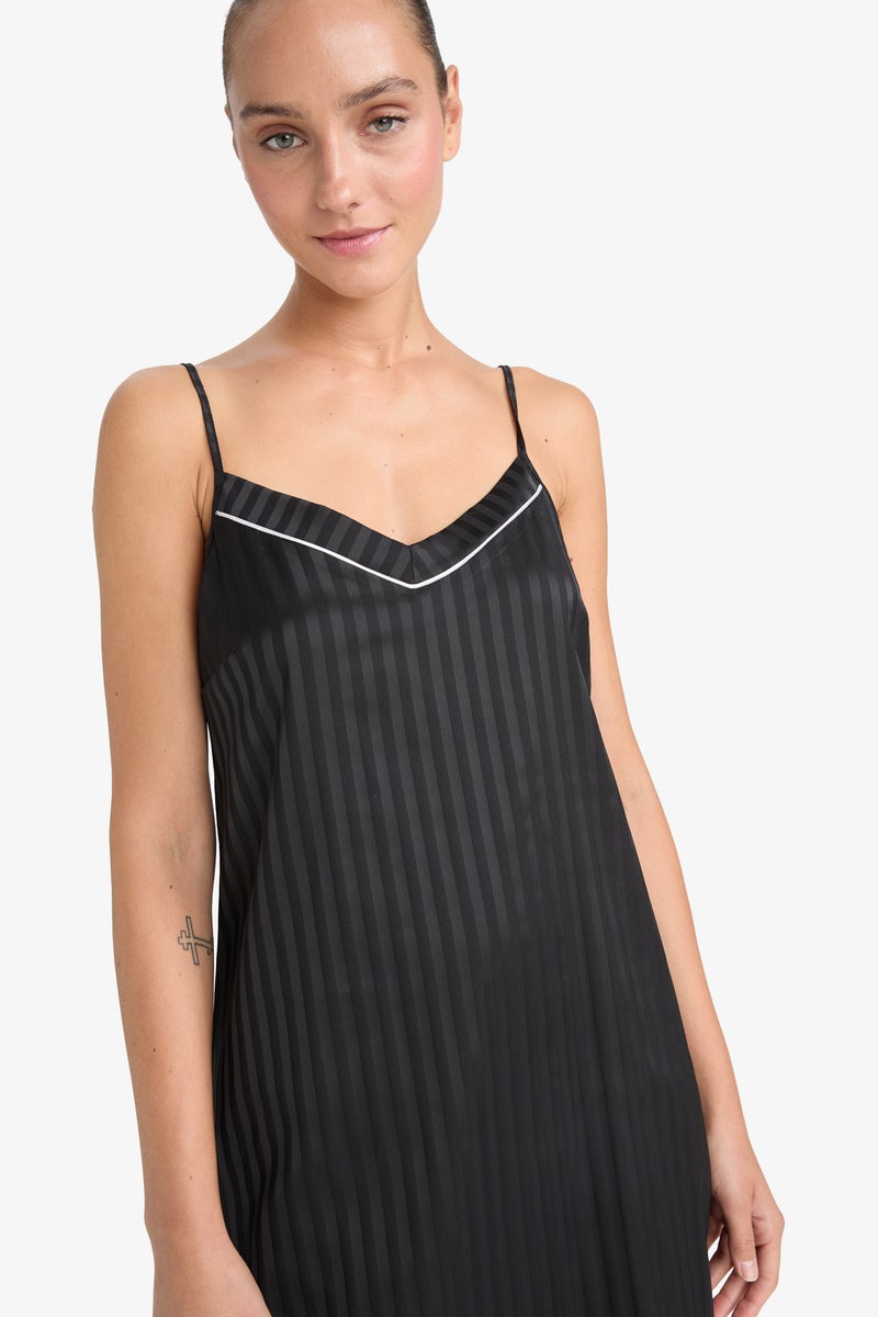 DeFacto Black Woman Regular Fit V Neck Strappy Woven Dress Casual - Image 4