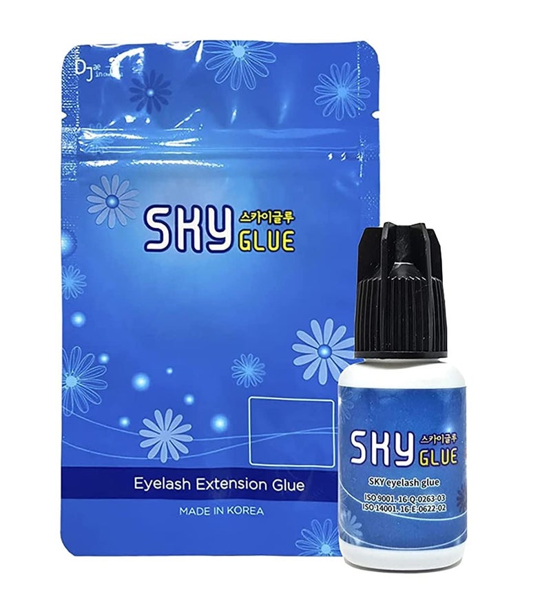 Sky Glue غراء تمديد الرموش سوبر سترونغ سكاي دي 5 مل - لاصق احترافي أسود للتثبيت طويل الأمد لتمديدات الرموش الفردية شبه الدائمة - جفاف سريع 3-4 ثواني / احتفاظ 4-6 أسابيع - Image 1
