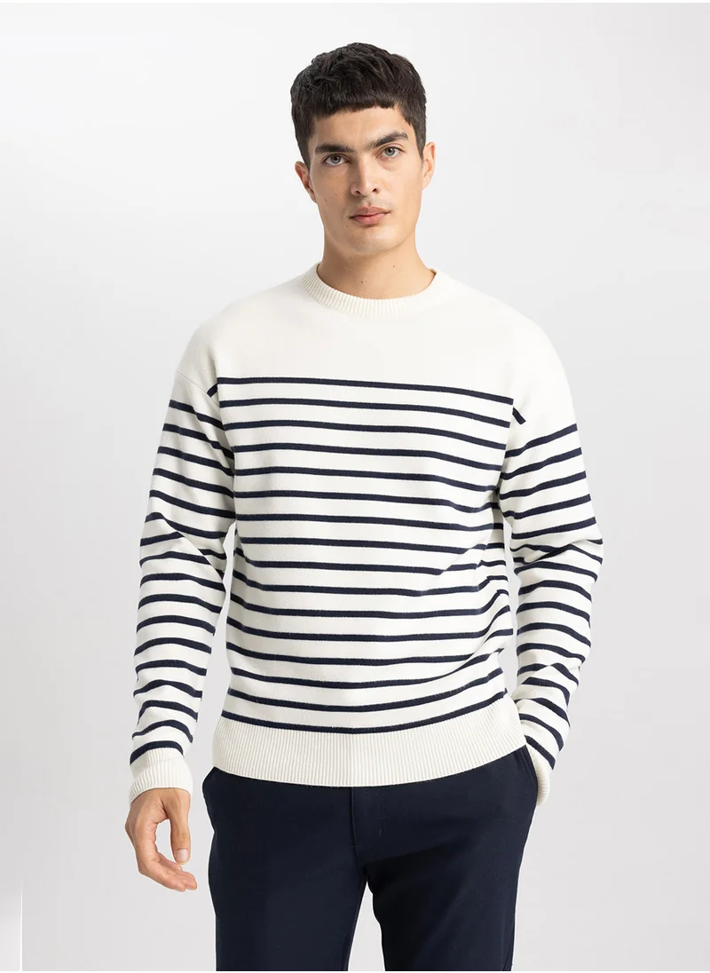 ديفاكتو Relax Fit Striped Crew Neck Sweater