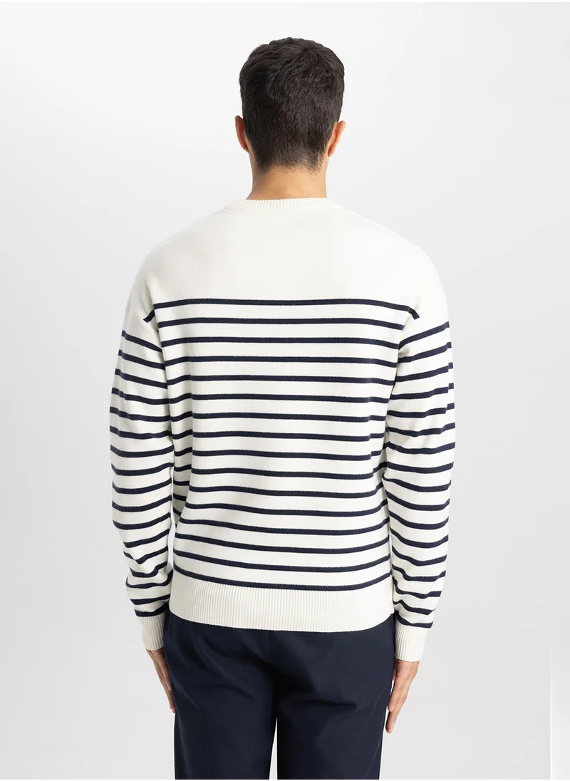 ديفاكتو Relax Fit Striped Crew Neck Sweater