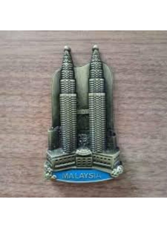 My Souq - 3D Vintage Metal Petronas Twin Towers Malaysia Miniature Model, Decorative Tabletop Ornament for Home and Office - Bronze - Image 4