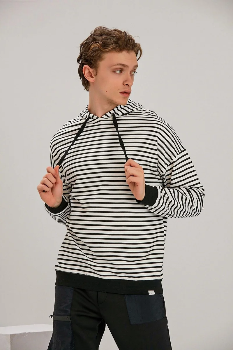 الكسندر جاردي Striped Sweatshirt (B22-37300)