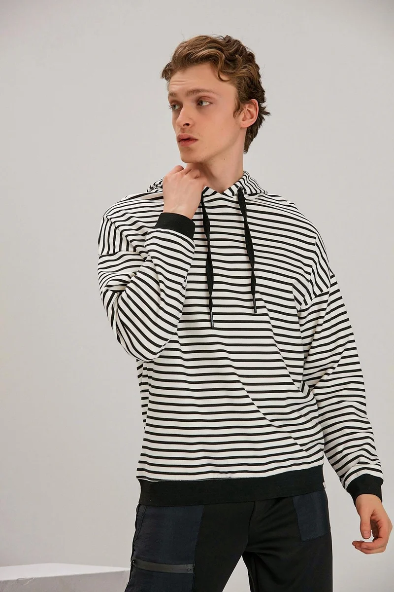 الكسندر جاردي Striped Sweatshirt (B22-37300)