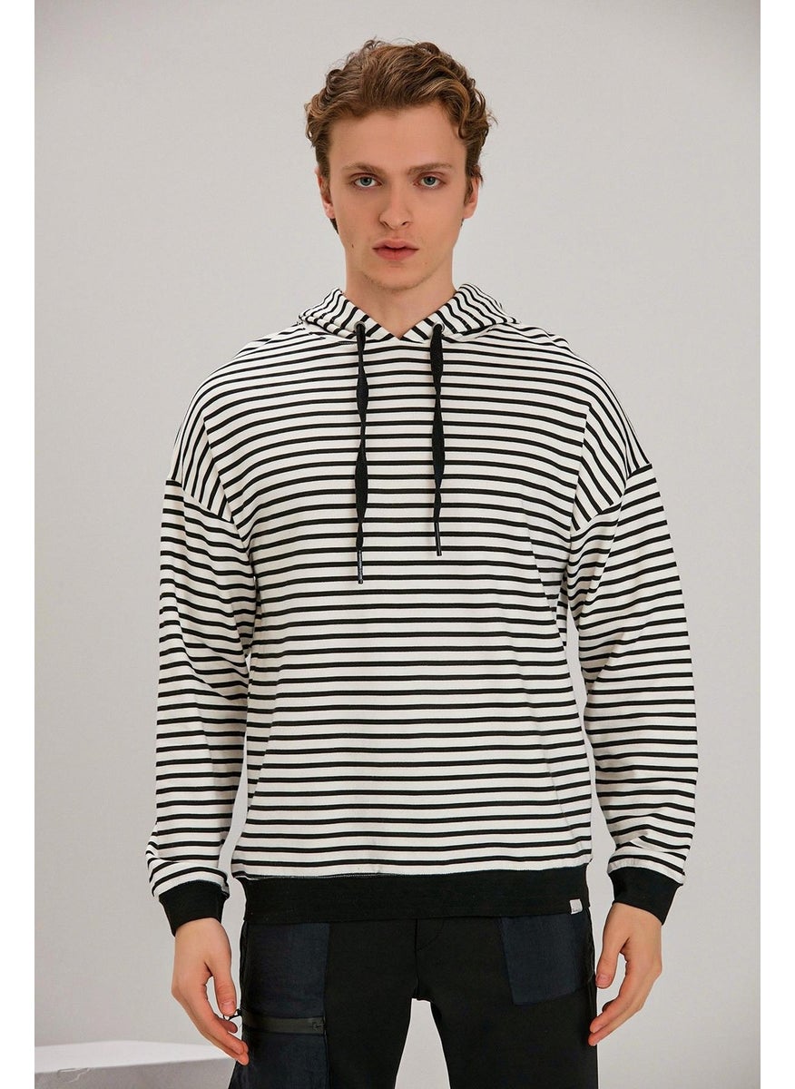Alexander Gardi - Striped Sweatshirt (B22-37300) - Image 1