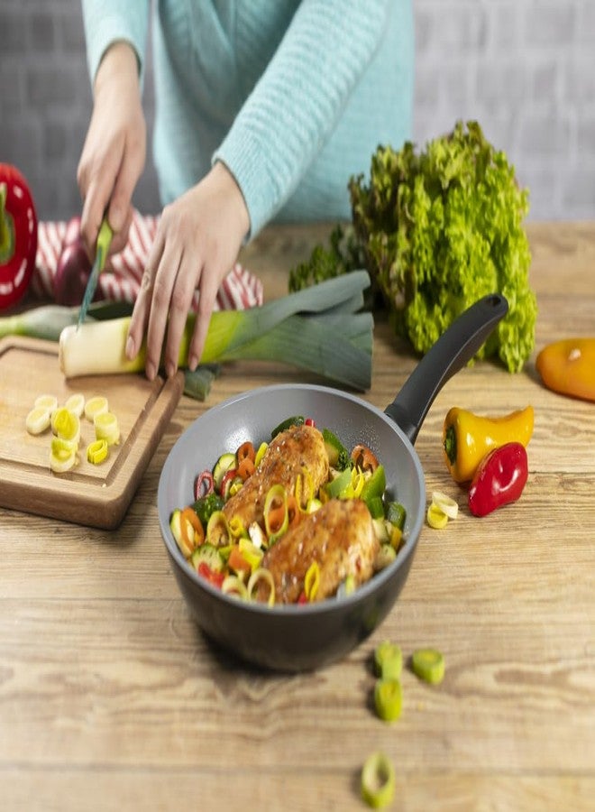 Kuhn Rikon Easy Ceramic Frying Pan Diameter 20 cm 100% Recycled Aluminium - Image 2