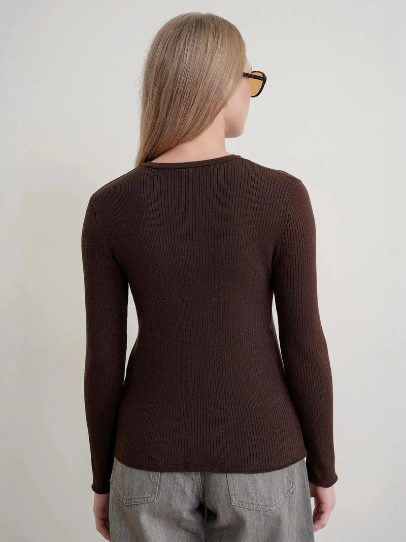 Mixray Coffee Brown MIXRAY Button Detailed Crew Neck Sweater for Women | Best Price UAE