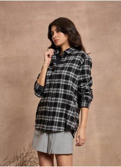 SASSAFRAS Checked Long Sleeves Oversized Shirt by Styli  - Image 3