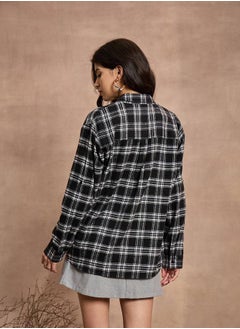 SASSAFRAS Checked Long Sleeves Oversized Shirt by Styli  - Image 5