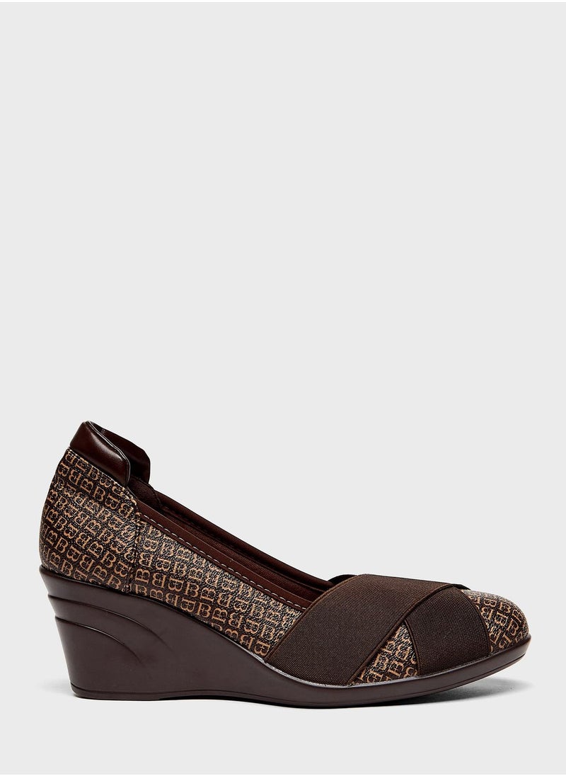 shoexpress - Wide Toe Pumps - Image 1