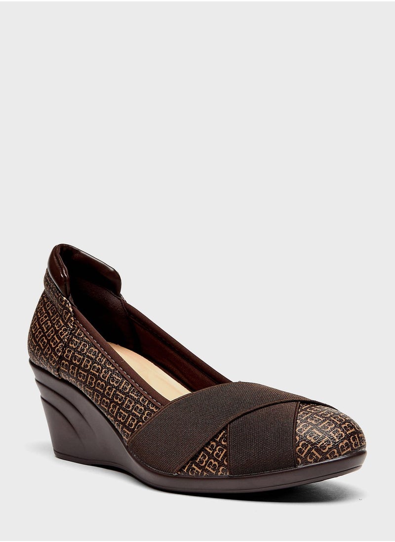 shoexpress - Wide Toe Pumps - Image 1