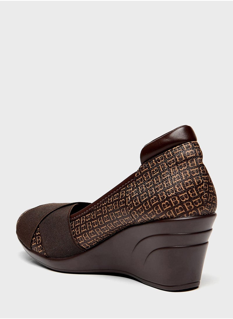 shoexpress - Wide Toe Pumps - Image 1