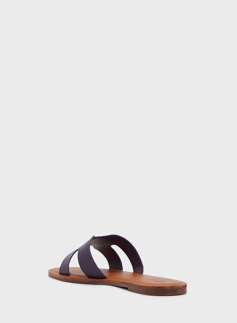 Ginger Casual Flat Sandal