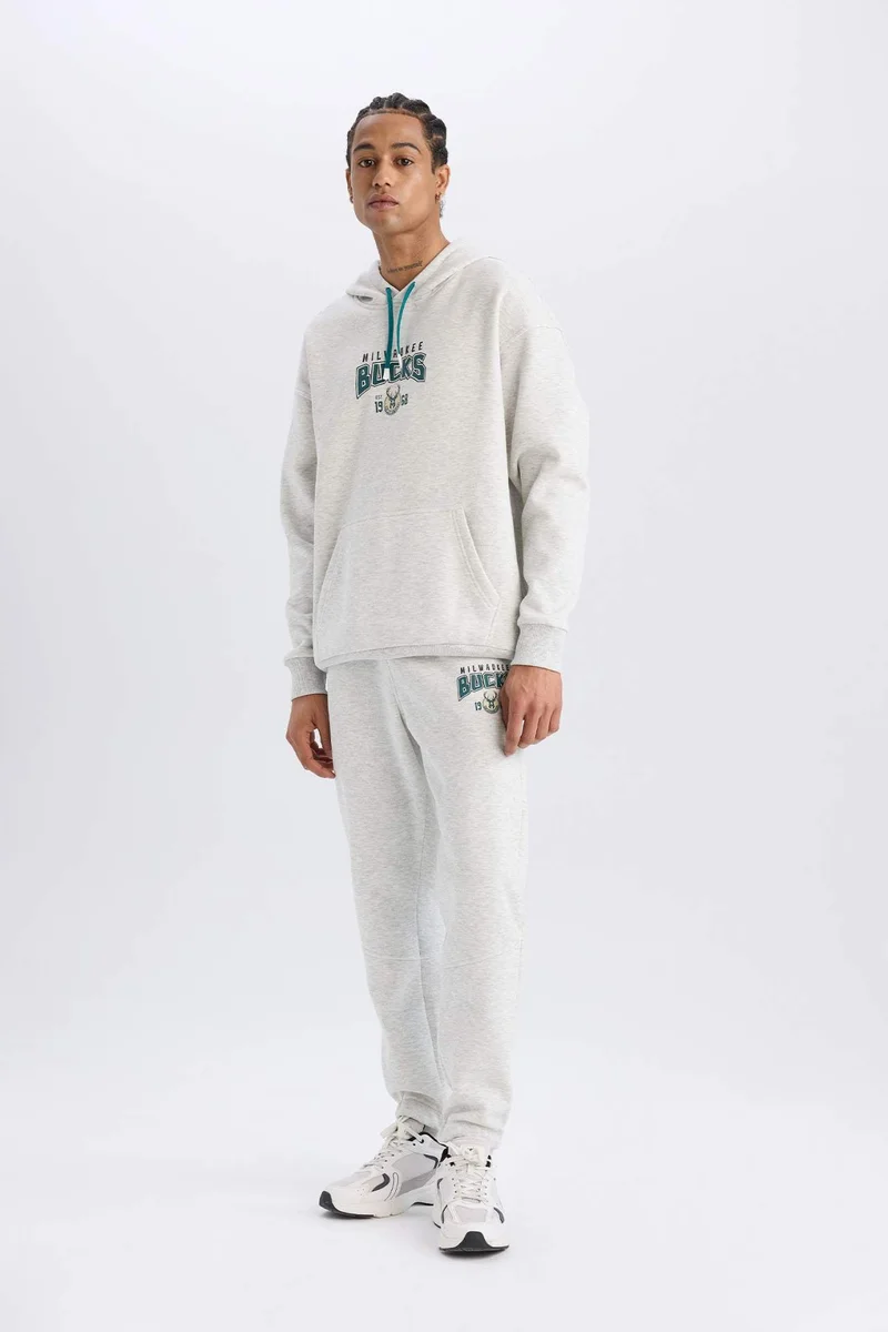 ديفاكتو DeFactoFit NBA Milwaukee Bucks Oversize Fit Hooded Thick Sports Sweatshirt