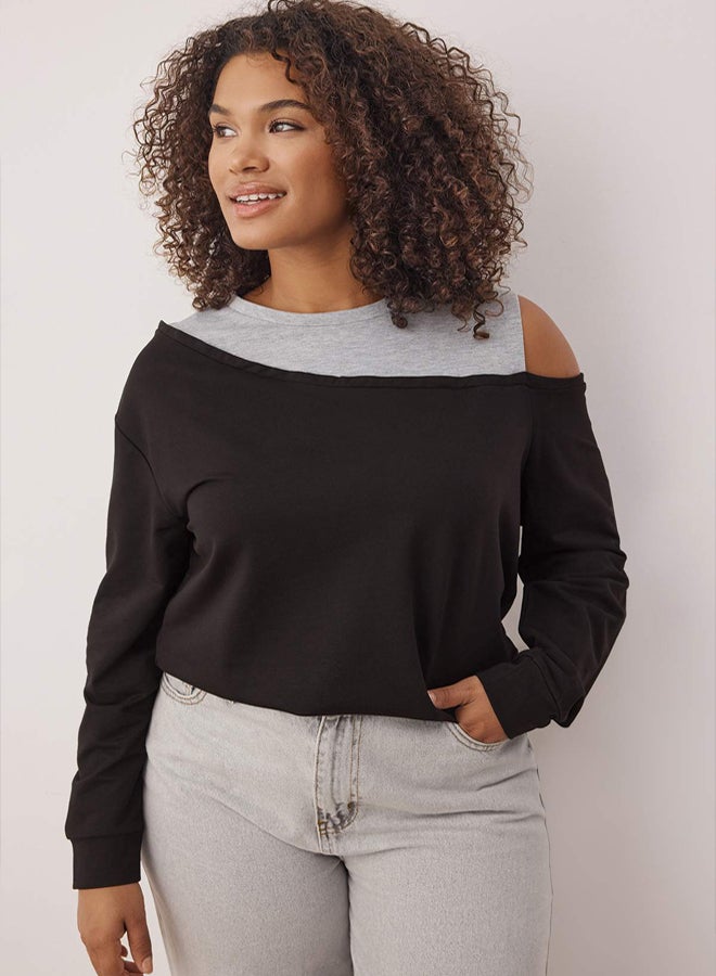 trendyol Black Crew Neck Shoulder Detail Fine Knitting Plus Size Sweatshirt - Image 2
