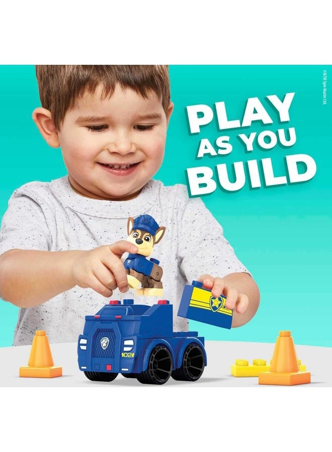 Mega Bloks PAW Patrol Chase's Police Car Building Set, 10 building blocks and special pieces with 1 Chase figure, pylon cone and rolling wheelbase, toy gift set ages 3-5 - Image 2