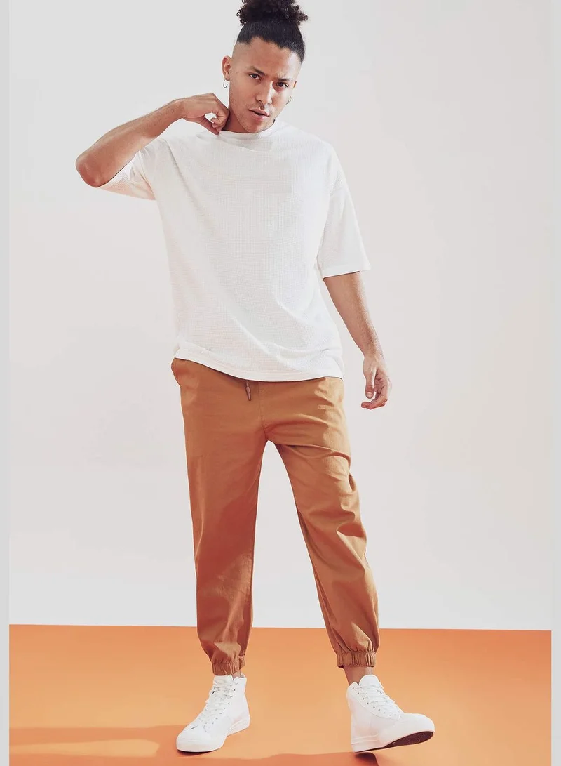 ديفاكتو Regular Fit Drawstring Jogger Trousers