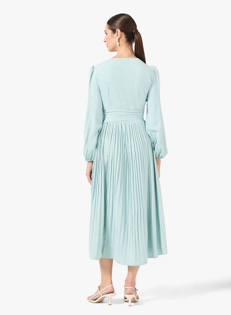 ELLA Pleated Dress With Flare Sleeves